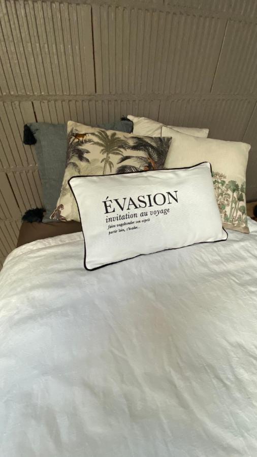 Maison D'Hotes A La Ferme Une Pause A La Guette Uxeau エクステリア 写真